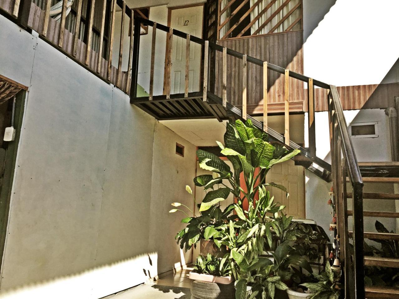 Hostel Trotamundos Alajuela Exterior photo